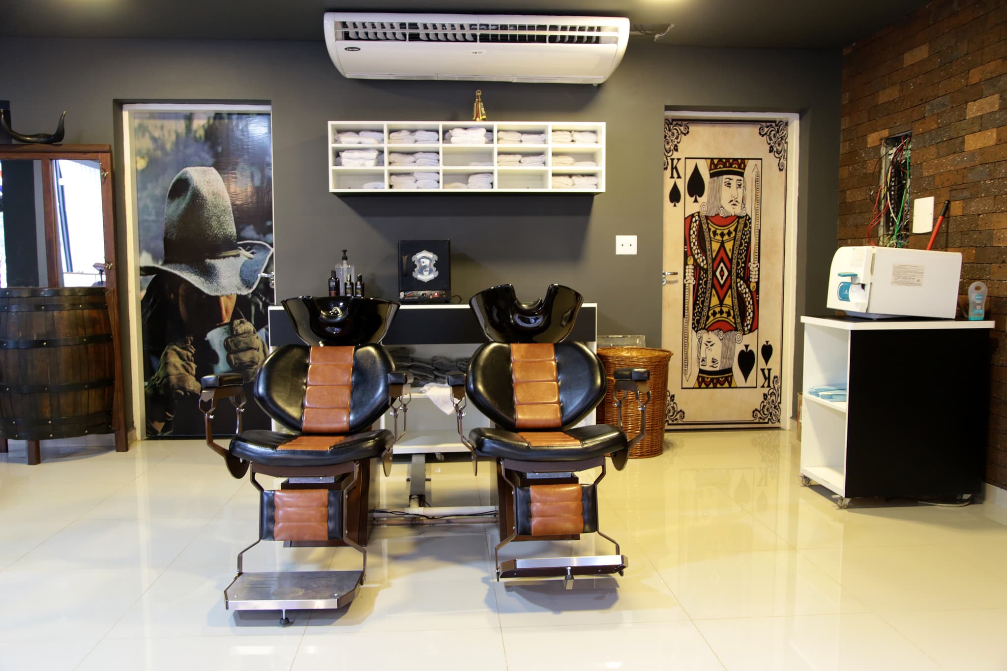 Barbearia bar-austin.php - Ribeirão Preto - Barbearia | Bar | Antiquário